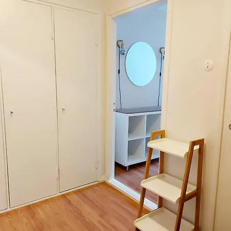 Spacious Near The Center Of 아파트